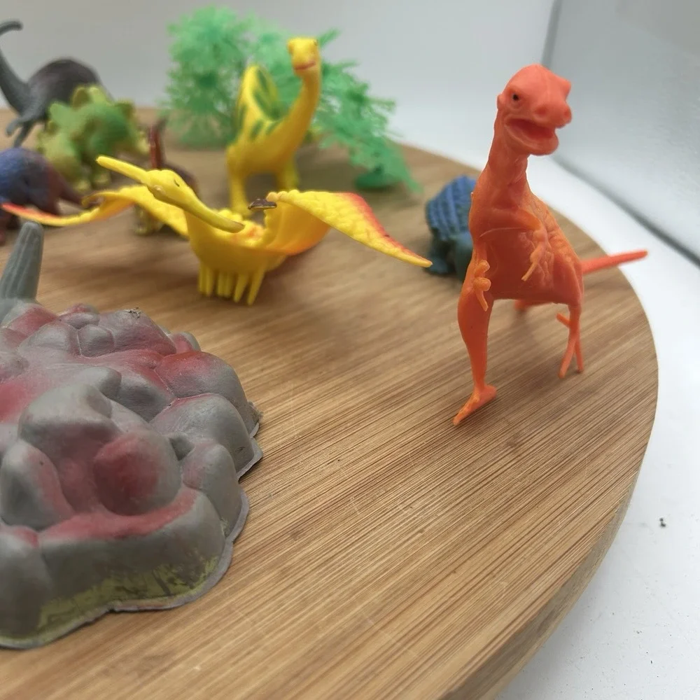Dinosaurs Plastic  Prehistoric Playset‎ Figure Toys Lot With Trees With Monkeys